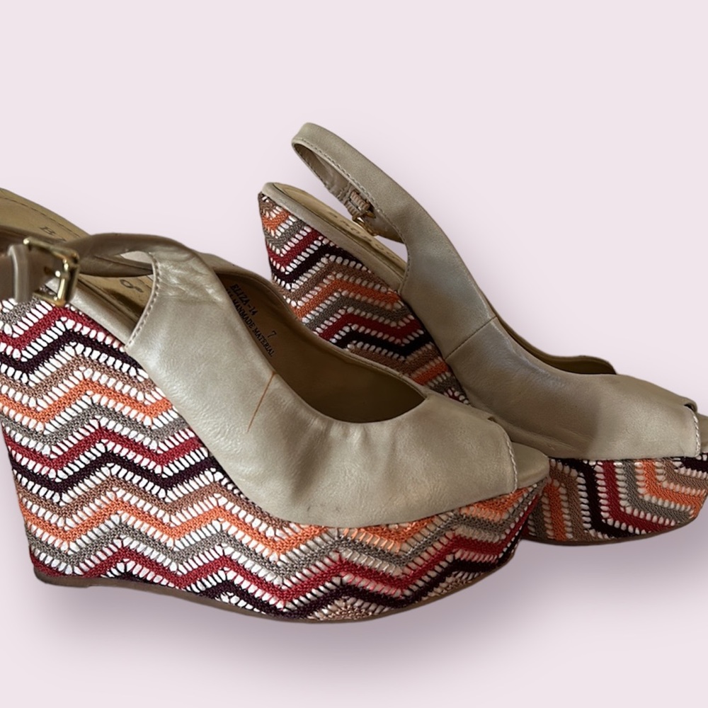 BAMBOO wedge sandals size 7